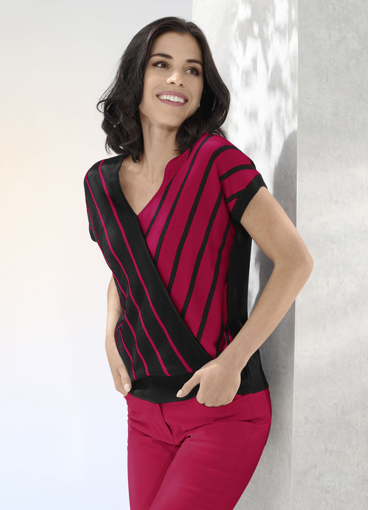 Korte mouw - Zachte kwaliteit trui, in Größe L(44/46) bis XS (32/34), in Farbe SCHWARZ-ROT Ansicht 1