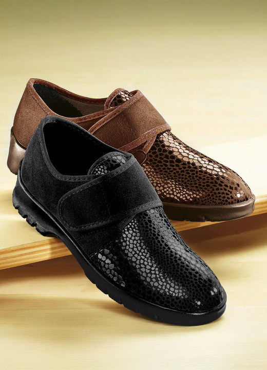 Comfortschoenen - Florett lage damesschoen met klittenband in een extra brede pasvorm, in Größe 036 bis 042, in Farbe BEIGE Ansicht 1