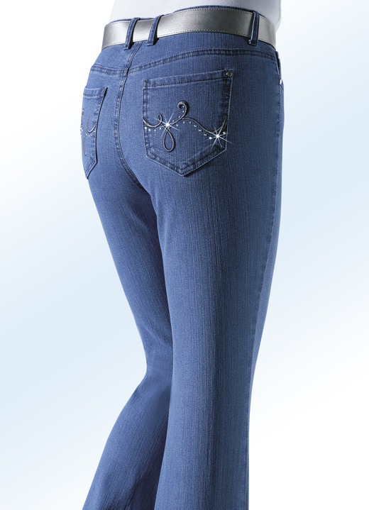 Broek met knoop- en ritssluiting - Jeans versierd met fonkelende strasssteentjes, in Größe 018 bis 088, in Farbe JEANSBLAUW Ansicht 1