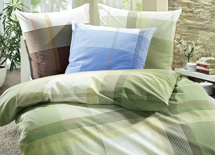 Beddengoed - Beddengoedset Made in Germany, in Größe 112 (80 x 80 cm + 135 x 200 cm) bis 412 (2x 80 x 80 cm + 2 x 135 x 200 cm), in Farbe GROEN Ansicht 1