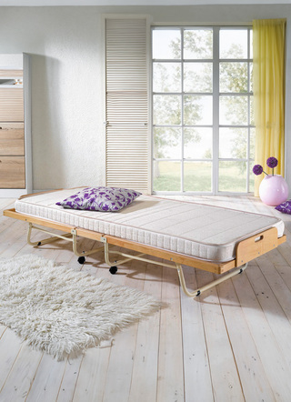 logeerbed met lattenbodem en koudschuimmatras