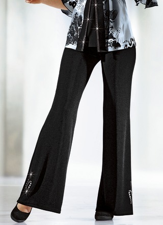 Broek met metalen plaatjes en strassteentjes