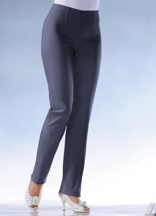 Broek met knoop- en ritssluiting - Zachte stretchbroek in 11 kleuren Broek met knoop- en ritssluiting - Zachte stretchbroek in 11 kleuren, in Größe 018 bis 235, in Farbe MARINE