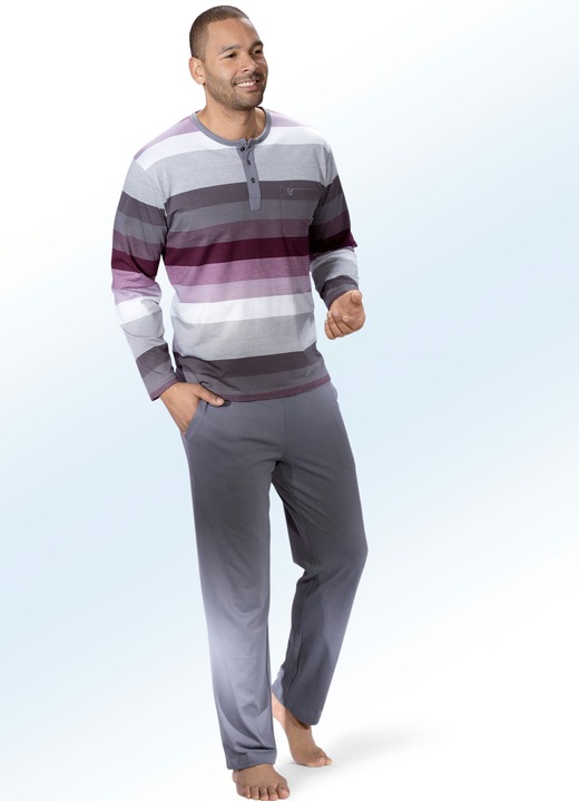 Pyjamas - Hajo ademende comfort pyjama met in het garen geverfd streepmotief, knopenlijst, borstzakje, in Größe 046 bis 062, in Farbe GRAFIET BESSEN