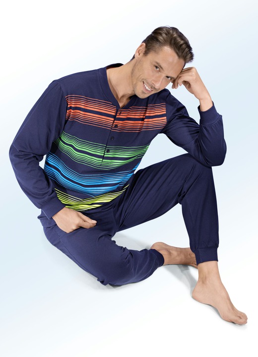 Pyjama's - Pyjama met knopenlijst, mouw en boorden aan de pijpen, in Größe 046 bis 062, in Farbe MARINE-MEERKLEURIG
