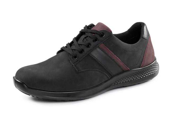 Instappers & veterschoenen - Veterschoen van rundnubuckleer met nappaleren accenten, in Größe 040 bis 047, in Farbe ZWART-BORDEAUX Ansicht 1