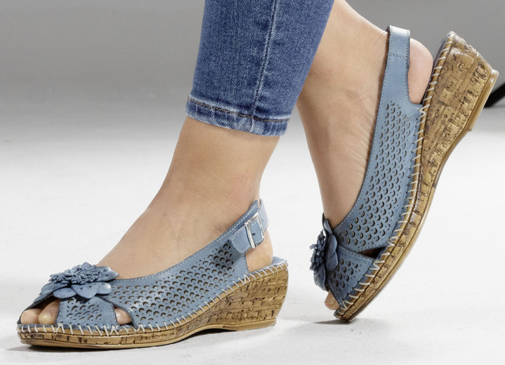 Sandalen & slippers - Gemini sandaal met leren bloem, in Größe 036 bis 042, in Farbe JEANS Ansicht 1