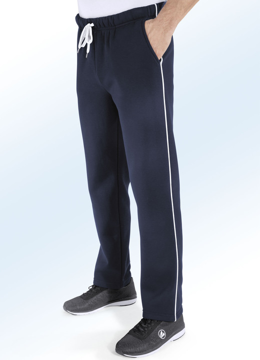 Vrijetijdbroeken - Casual broek in 3 kleuren Vrijetijdbroeken - Casual broek in 3 kleuren, in Größe 048 bis 064, in Farbe MARINE