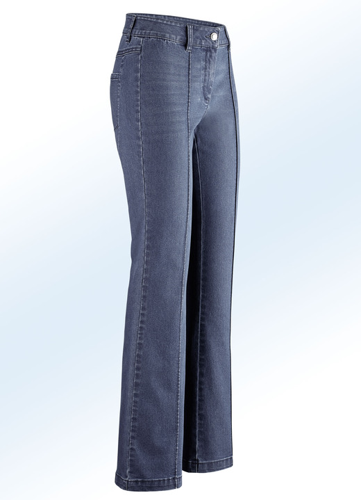 - Jeans in trendy bootcut-vorm, in Größe 017 bis 050, in Farbe JEANS BLAUW Ansicht 1