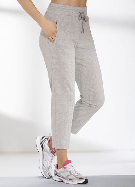 Vrijetijds pantalons - 7/8 vrijetijdsbroek in 4 kleuren Vrijetijds pantalons - 7/8 vrijetijdsbroek in 4 kleuren, in Größe 3XL (52/54) bis XXL (48/50), in Farbe ZILVERGRIJZE SMELTER