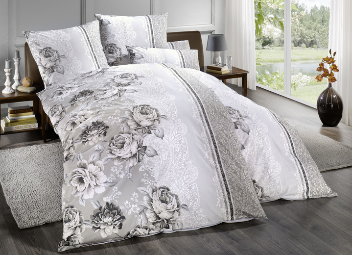 - Beddengoedset met betoverend rozendessin, in Größe 111 (40/80 cm + 135/200 cm) bis 412 (4-delige voordeelset), in Farbe GRIJS