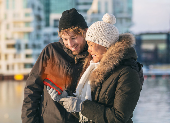 Warmte & ontspanning - Oplaadbare handwarmer set van 2, in Farbe ROOD Ansicht 1