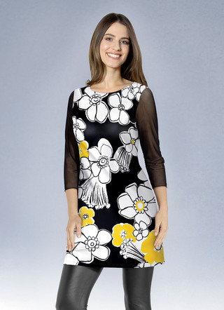 Lang shirt met modieuze platte halslijn