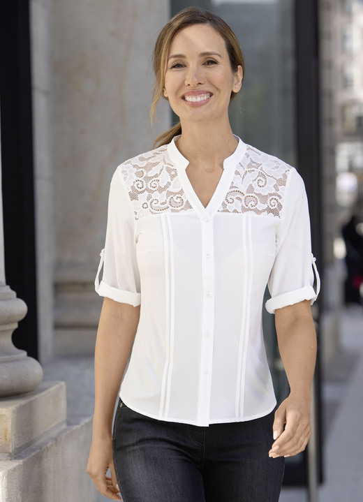 Blouses & tunieken - Licht transparante blouse, in Größe 036 bis 052, in Farbe ECRU Ansicht 1