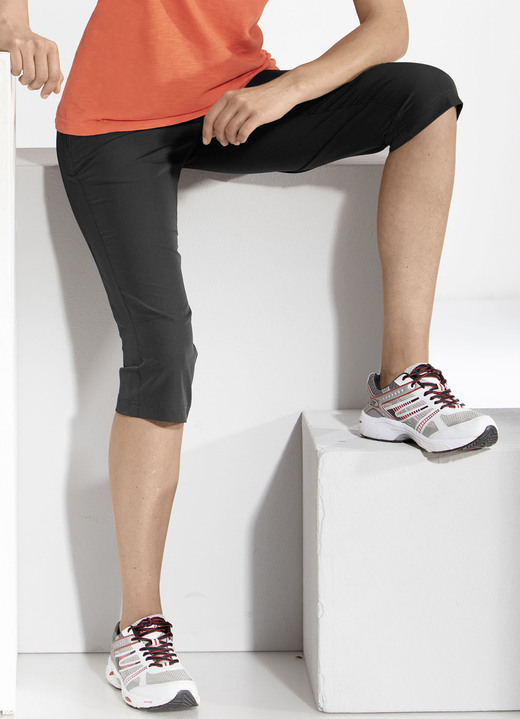 Homewear & vrijetijdsmode - 3/4 broek van “LPO” in 3 kleuren, in Größe 036 bis 050, in Farbe ZWART