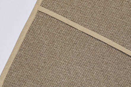 Combinatie sterke woonaccessoires met antisliplaag