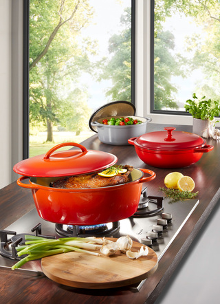 Gietijzeren Nederlandse oven en braadpan