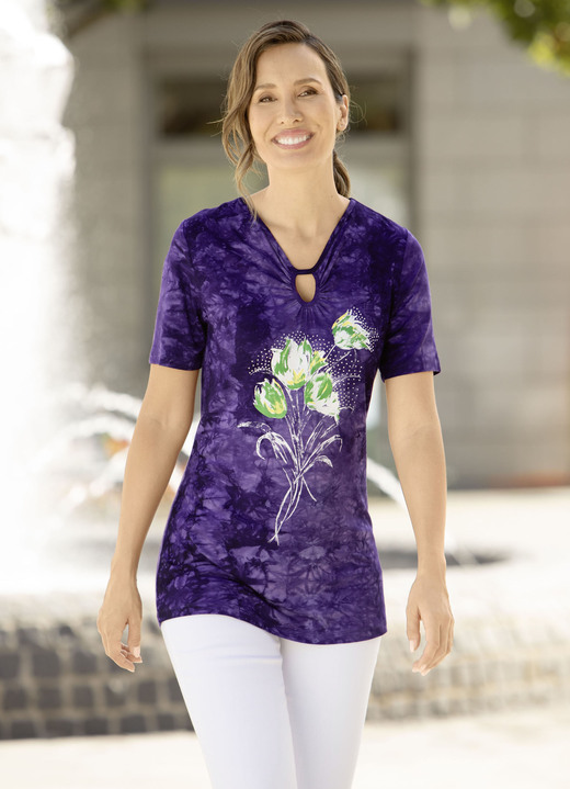 Shirts met strass steentjes - Shirt in leuke batik-look in 3 kleuren, in Größe 038 bis 054, in Farbe PAARSE BATIK Ansicht 1
