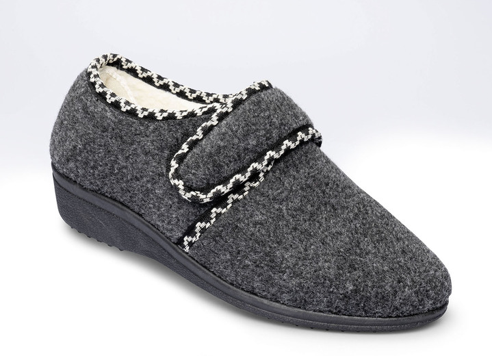 Huisschoenen - Slippers, in Größe 036 bis 042, in Farbe GRAU Ansicht 1