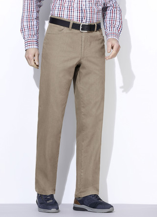 Combinatievriendelijke broek in 4 kleuren