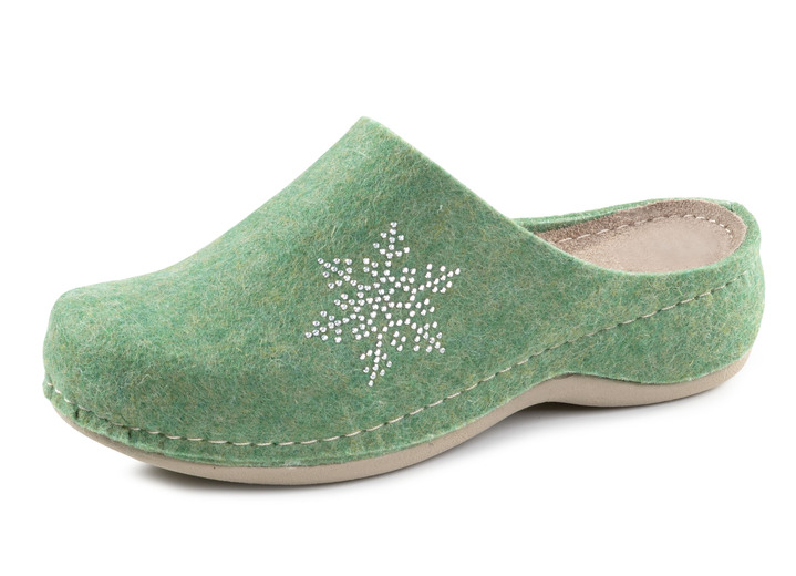 Huisschoenen - Laurina pantoffels met slimme klinknagels, in Größe 036 bis 042, in Farbe KARIBIKGRÜN Ansicht 1