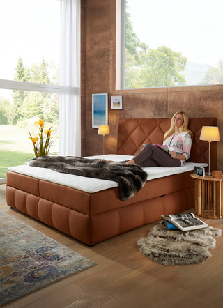 Boxspringbed met bedbox en topper
