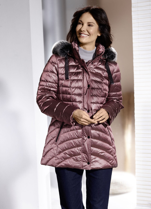 Winterjacks - Jas met afneembare capuchon, in Größe 036 bis 052, in Farbe MAUVE Ansicht 1