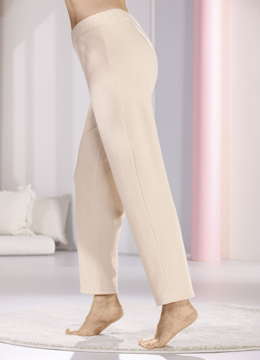 Pyjama's & shorties - Tweepak slaap- en vrijetijdsbroeken, in Größe 036 bis 058, in Farbe 1X BEIGE, 1X GRAU MELIERT Ansicht 1