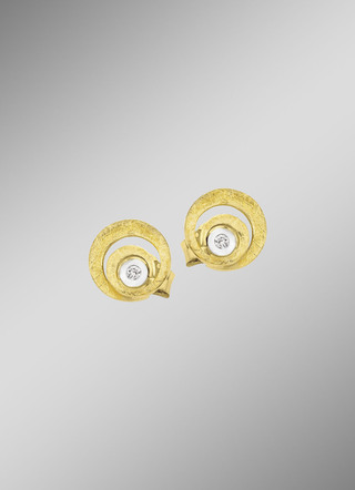 Elegante oorbellen met diamant