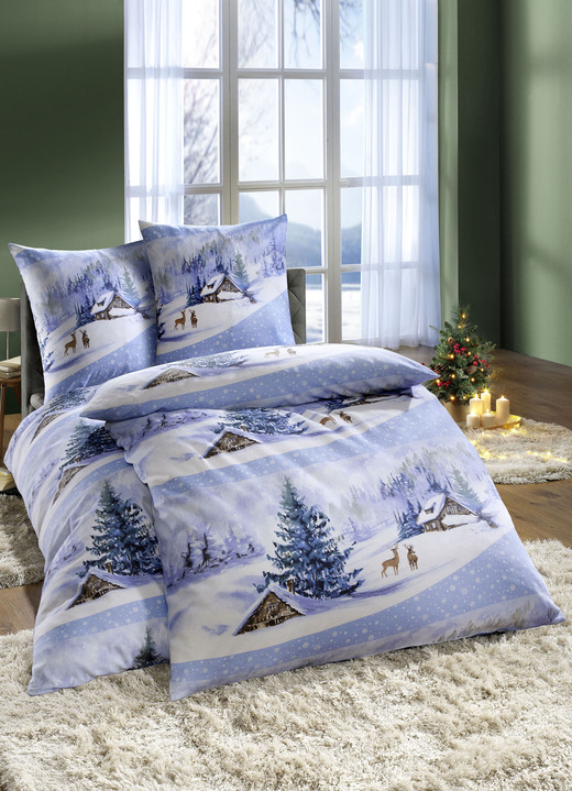 Beddengoed - Beddengoedset met winterlandschap, in Größe 111 (40/80 cm + 135/200 cm) bis 115 (80/80 cm + 155/220 cm), in Farbe HIMMELBLAU