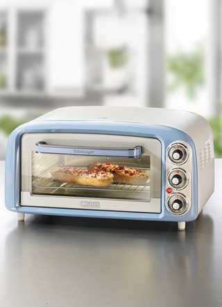 Ariete oven in vintage design