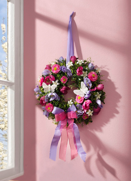 - Wandkrans op basis van buxus met vlinders, in Farbe ROZE-SERING