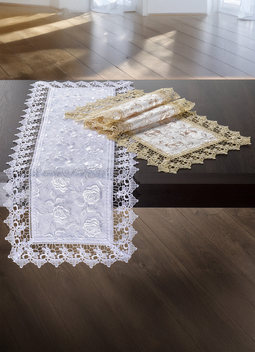 Woontextiel - Tafel- en kamerdecoratie met macramé kanten rand, in Größe 101 (Loper, 40 x 90 cm) bis 404 (Kussensloop, 40 x 40 cm), in Farbe WIT Ansicht 1