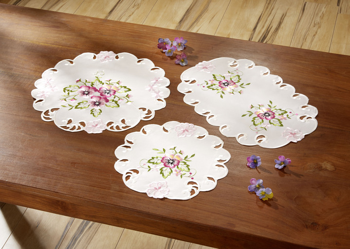 Tafellakens - Tafel- en kamerdecoratie met vioolborduurwerk, in Größe 100 (kleedjes 30 x 45 cm) bis 404 (Kussensloop, 40 x 40 cm), in Farbe ROSÉ Ansicht 1