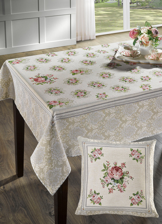 Tafel- en kamerdecoratie met een romantisch rozenmotief