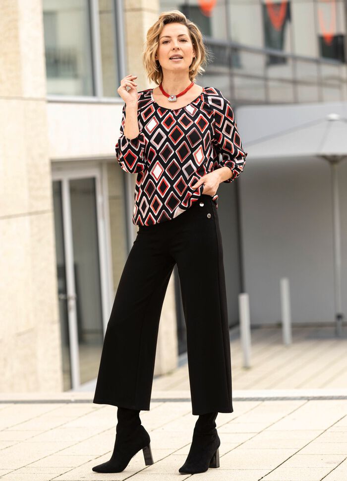 Culotte met decoratieve knopen 