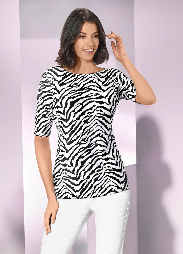 Shirt met modieuze platte halslijn 