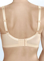 BH met tule borduursel aan de voorzijde