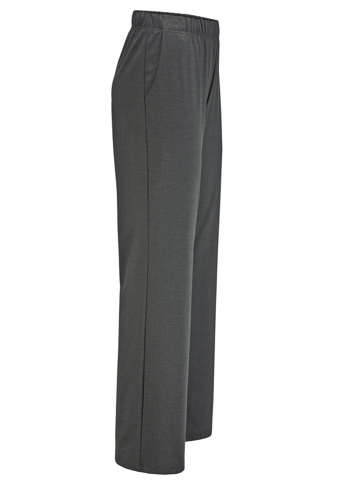 Broeken in modieuze breedte 