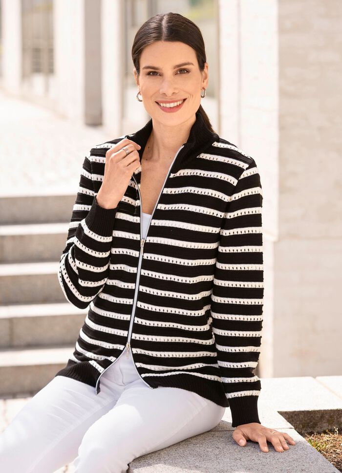 Cardigan in een gestreept dessin met opengewerkte accenten 