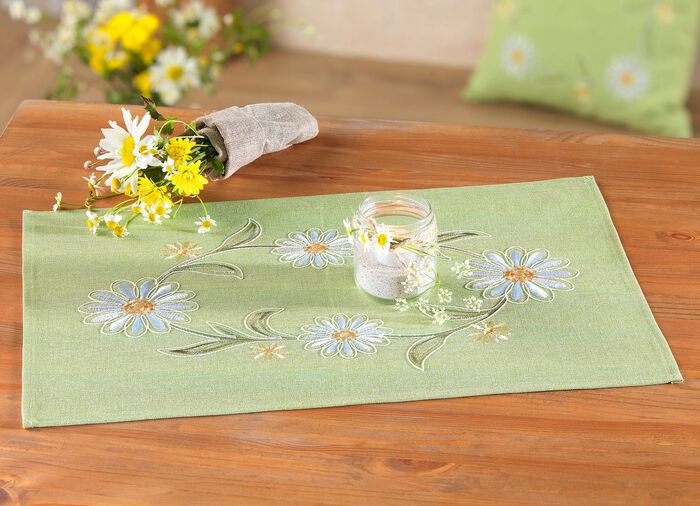 Geborduurd tafelkleed of kussensloop GROEN-MULTICOLOR