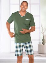 Shorty, 3-delig, met twee tops en &eacute;&eacute;n broek 