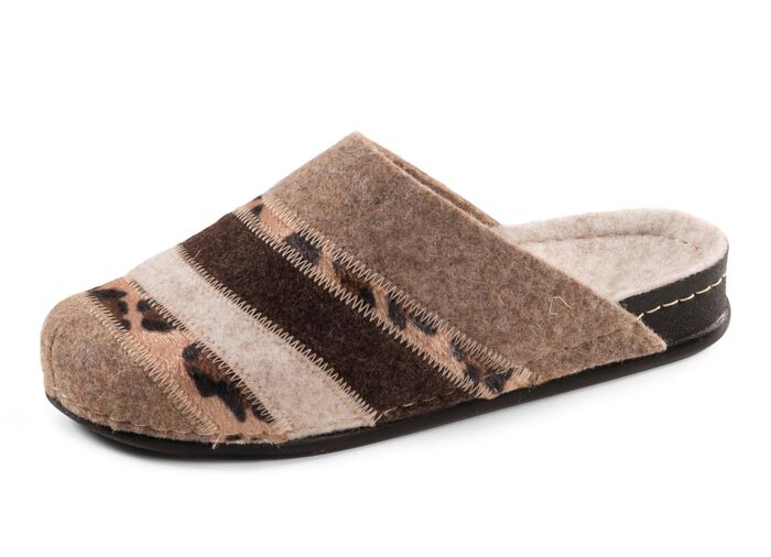 Laurina pantoffel gemaakt van vilt en bedrukt nepbont 