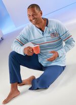 Pyjama met knoopsluiting en gestreept ontwerp 