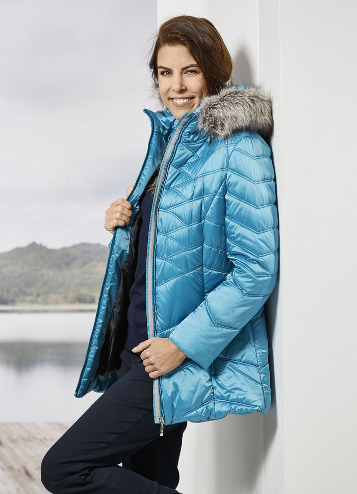 Jas met afneembare kunstbontkraag 