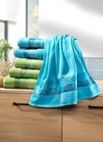 Zachte badstofserie met hoogwaardige jacquardrand 