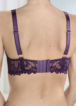 Beugelbeha van mooi elastisch kant 