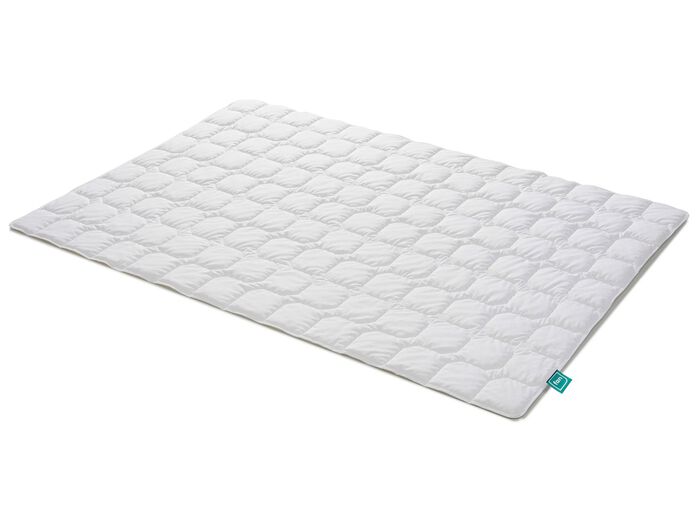 Beddengoedassortiment van ventilatoren gemaakt van puur natuurlijke materialen 