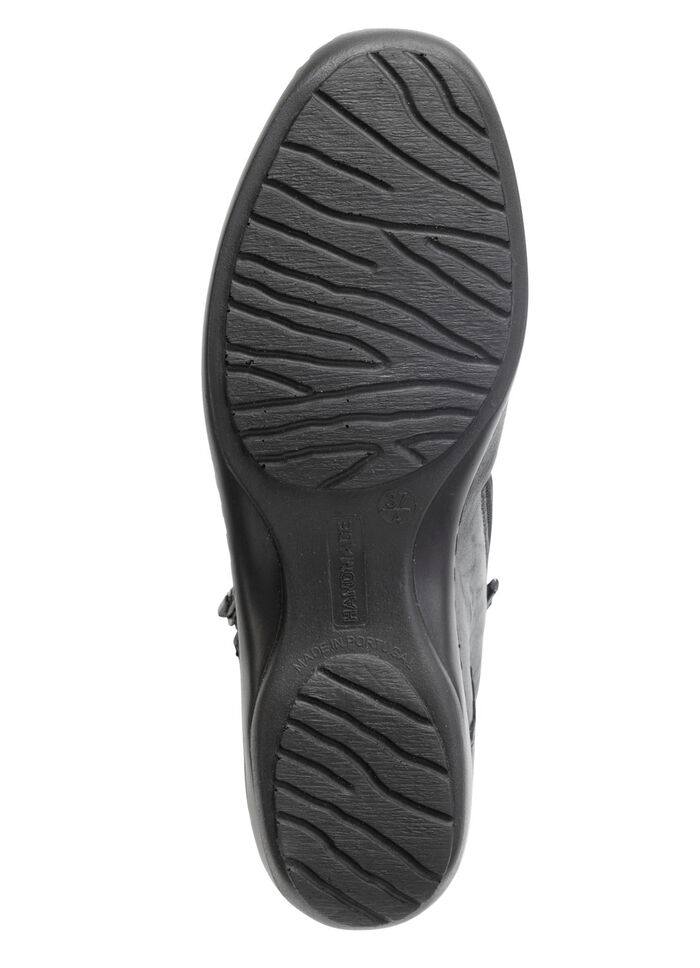 ELENA EDEN laarsje met een subtiele gekreukelde structuur en metalen sieraden ZWART