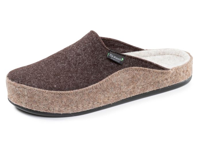 Comfortabele herenpantoffels van wolvilt BRUIN